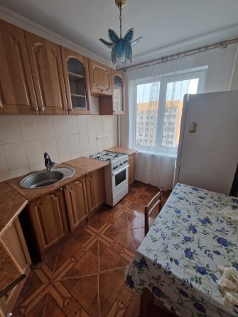Здам 2 х кімнатну квартиру на Шафарика - фото 1