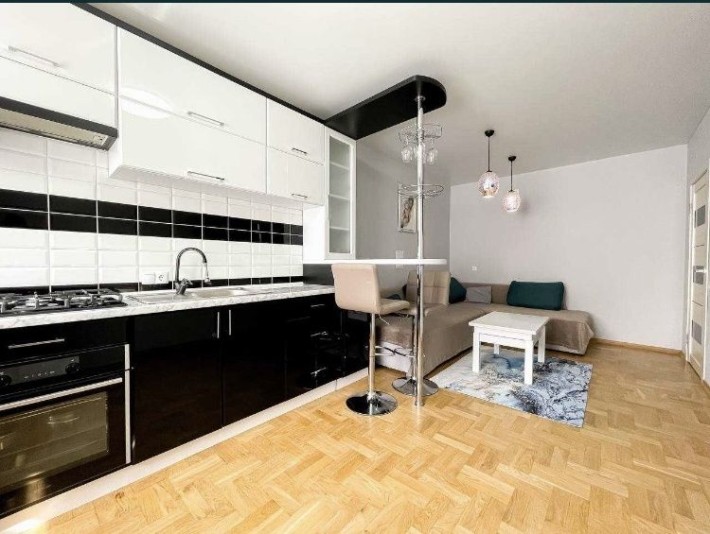 Оренда 2к кв ЖК Фамілія біля Вікторії  Гарденс - фото 1