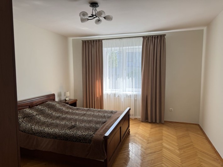 Оренда 2-х кімнатної квартири по вул. Трильовського - фото 1