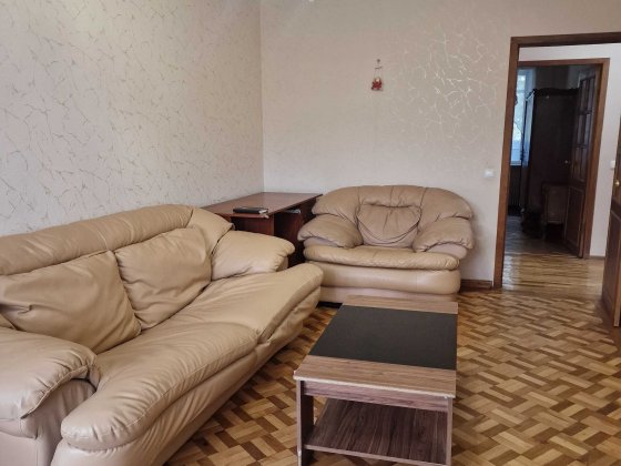 Сдам Свою 3-х комнатную квартиру ст. Метро СПОРТИВНАЯ Харьков