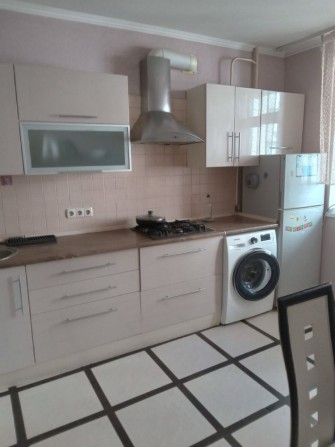 Трехкомнатная квартира на Зоопарковой/парк Победы - фото 1