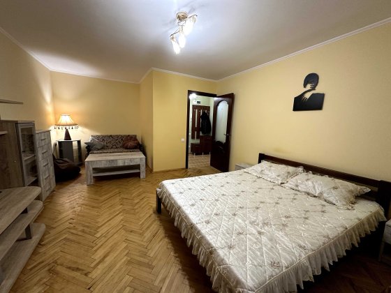 ОРЕНДА квартири вулиця Варшавська Шевченківський район ближній центр Львів