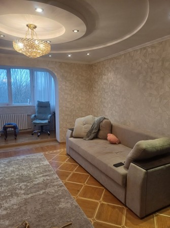 Сдам СВОЮ 3х комнатную квартиру на Генерала Петрова 22А - фото 1