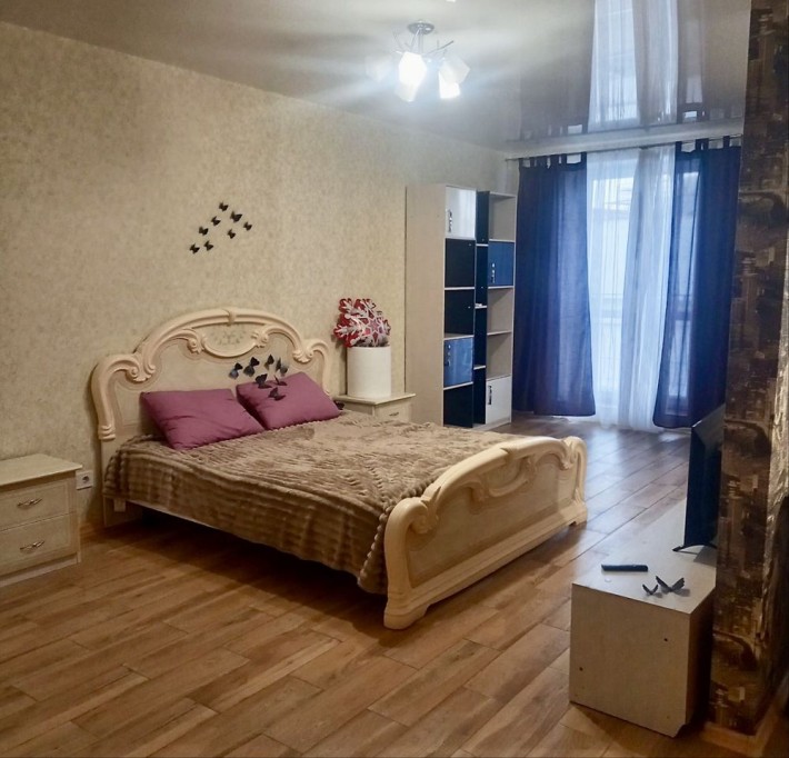 Реальная 1-ка на Защитников Украины, Захисників України - фото 1