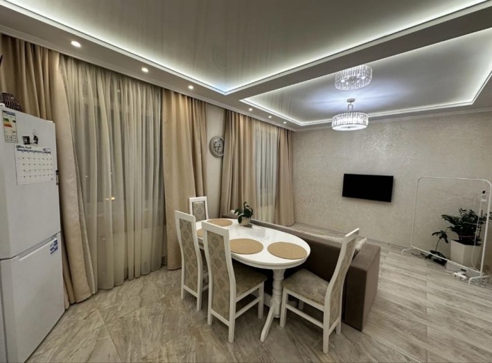 31 Жемчужина 41 кв м студия отдельная спальня - фото 1