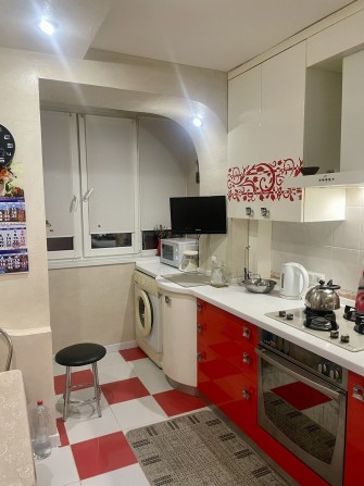 Сдам 3х комн квартиру в Центре м.Ботанический сад - фото 1