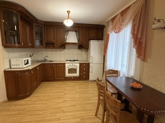 Оренда 2-кімнатної квартири. Рованцы