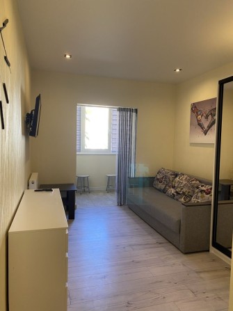 Сдам малогабаритную однокомнатную квартиру - фото 1