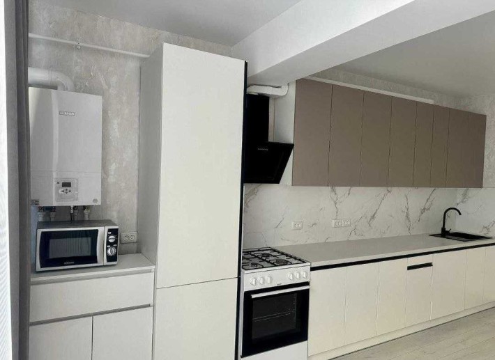 Сдам длительно 1к. квартиру 4ст. Люстдорфской дороги ЖК Виа Рома ГАЗ - фото 1