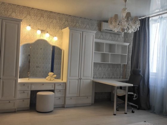 Однокімнатна квартира в Голосіївському районі, проспект Науки 69. Красный Бор