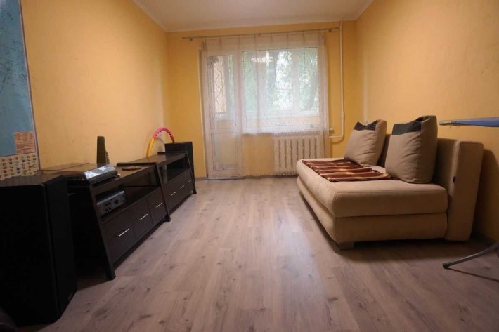 Сдам 4 к квартиру возле жд вокзала (кирп. дом, автономное отопление) - фото 1