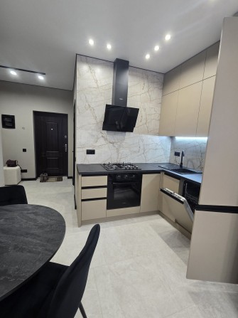 Оренда 1 кімнатної нової квартири 39 м2 перша здача Софія Клубний - фото 1