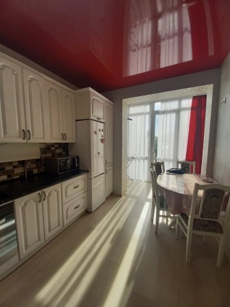 Знаємо 1 кімнатну квартиру вул. Хмельницкого  58 - фото 1