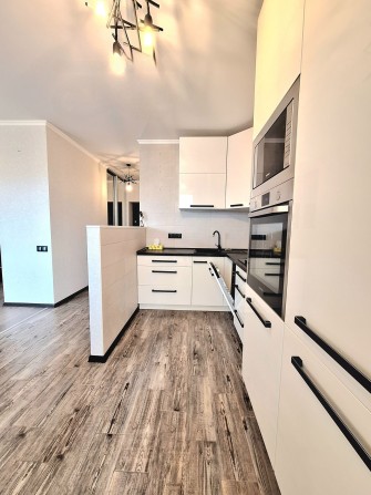 Оренда сучасної 1 кім квартири в ЖК Волошковий,  45 м2 Щаслива 7а - фото 1