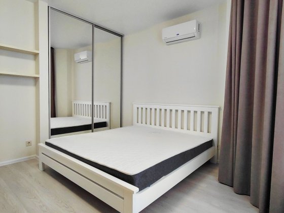 Перша оренда у Резиденс великої двушки для сім'ї з тваринками Софіївська Борщагівка