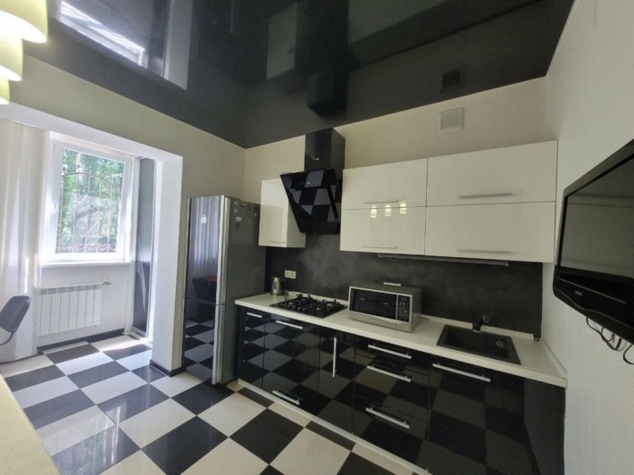 Здам 1к 41м2 з газовим опаленням. Вільна. Податкова Академія - фото 1