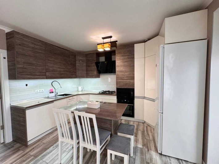 Оренда сімейної 3-к квартири в ЖК Петрівській квартал - фото 1