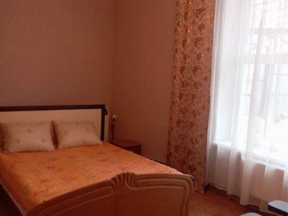 Здається 2 кімнатний будинок. Каменец-Подольский