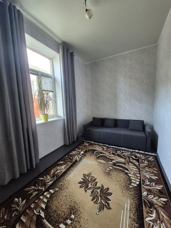 Оренда частини будинку по вул. Грушевського - фото 1