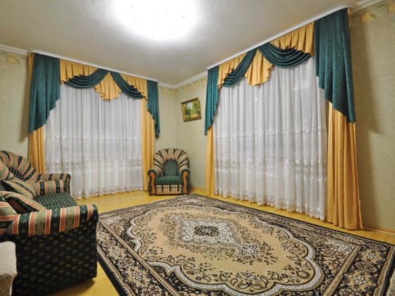 Половина будинку Заріччя, р-н церкви св. Марії Магдалини Белая Церковь