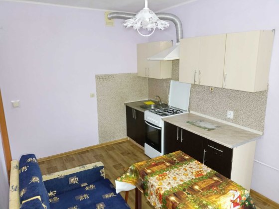 Частина будинку (другий поверх) по вулиці Інститутська, місце для авто Буча