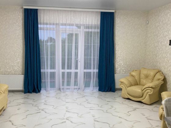 Будинок з ремонтом в затишному місці. Проспект Козацький