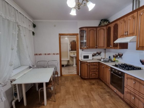 Оренда будинка в центрі Херсона . Херсон