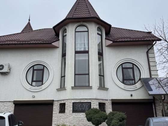 Здається будинок Черновцы