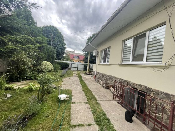 Здається в оренду 3 кімн будинок Ужгород