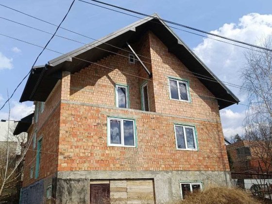 Будинок 280 м\2 + 7 соток для IT компанії в центрі Чернівці Черновцы