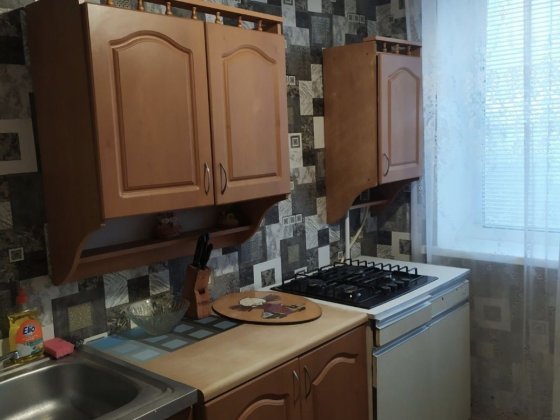 Здам кварту на довготривай термін 3 кімнатну Карлівка