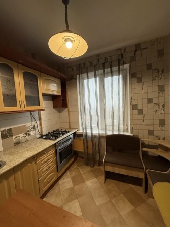 Оренда 1-кімнатної квартири на вул. Макаров - фото 1