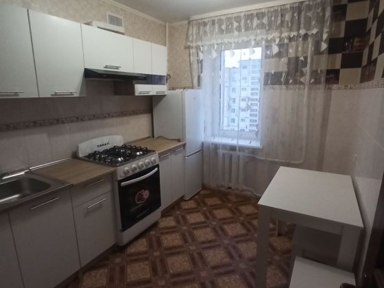 Оренда 2 кімнатної квартири Шаровечка