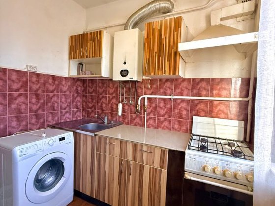 Оренда 2 кімнатноі квартири вул. Небесноі сотні 12 Кельменцы