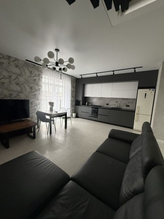 Здам в оренду таун, 4 кімнати - фото 1