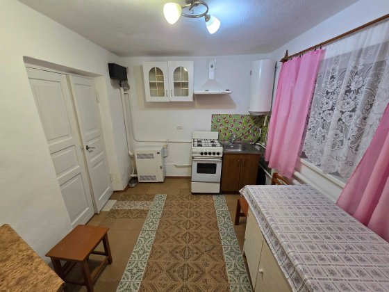 Здається 2-к.времянка по пров. Прибузький в р-ні Сабарова,читайте опис Вінниця