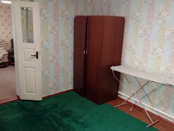 Оренда 2к будинку з гаражем . Дніпро