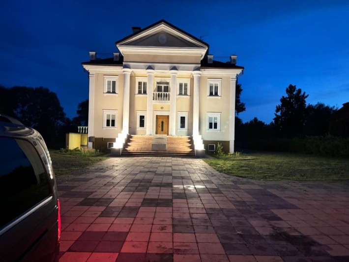 Аренда шикарного дома от собственника с видом на Козинку(50 соток) - фото 1