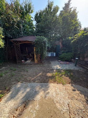 Сдам 1/2 дома с отдельным двором ЦЕНТР - фото 1