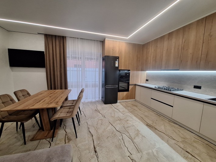 Таунхаус на Перемичці пров.Весняний Вільний - фото 1