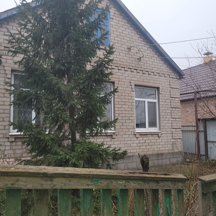 Дом Шевченковский район  ВОЕННЫЕ + - фото 1