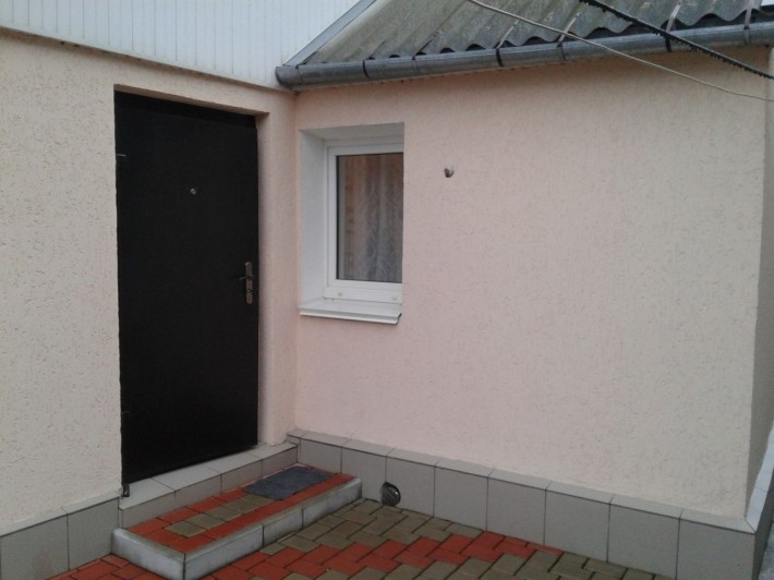 Здам частину будинку (1 кімната +кухня)в районі Глобала для 1 людини - фото 1