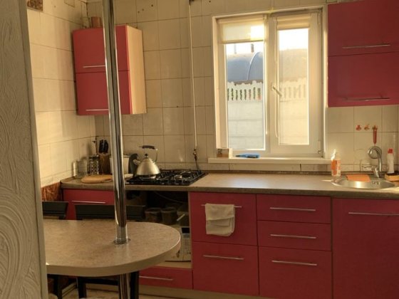 Здається будинок Днепр