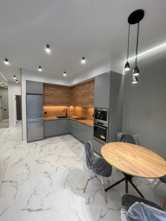 Без % Таунхаус на Осокорках з сучасним ремонтом. - фото 1