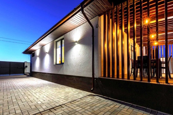 Сдам стильный новый дом у воды в эко стиле. Самаровское направление. - фото 1