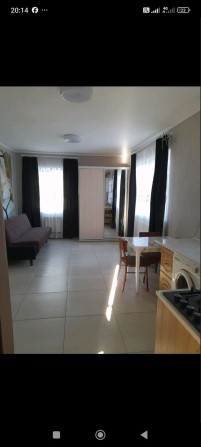 Здається пів будинку - фото 1