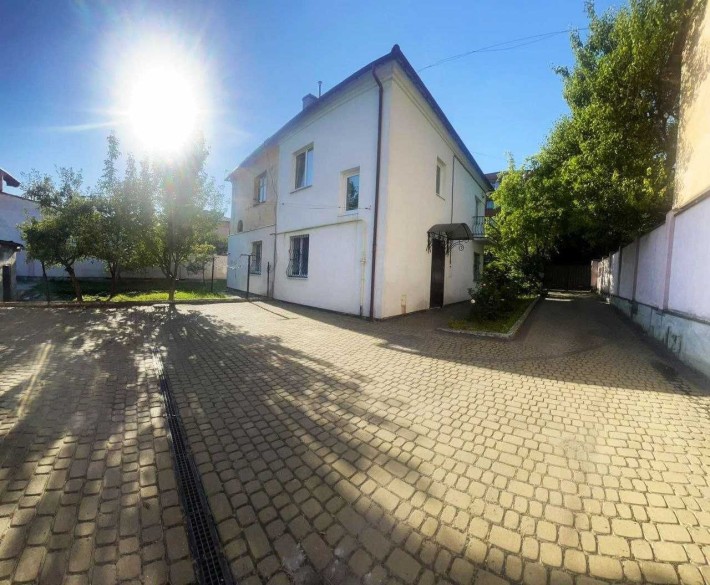 Оренда котеджу вул.Дунайська, євроремонт, 900 євро - фото 1