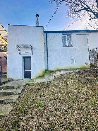 Оренда будинку з власним подвір'ям 5 сотих. - фото 1