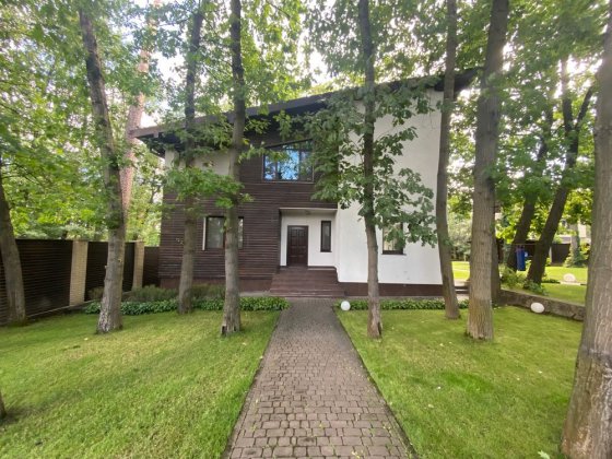 Світло є завжди. Без %, Будинок 300м2 + 20 соток, вул. Чалого Київ