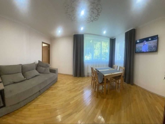 вул. Дністерська Будинок. Ближній Центр Львова. Гараж. Оренда. Оренда.